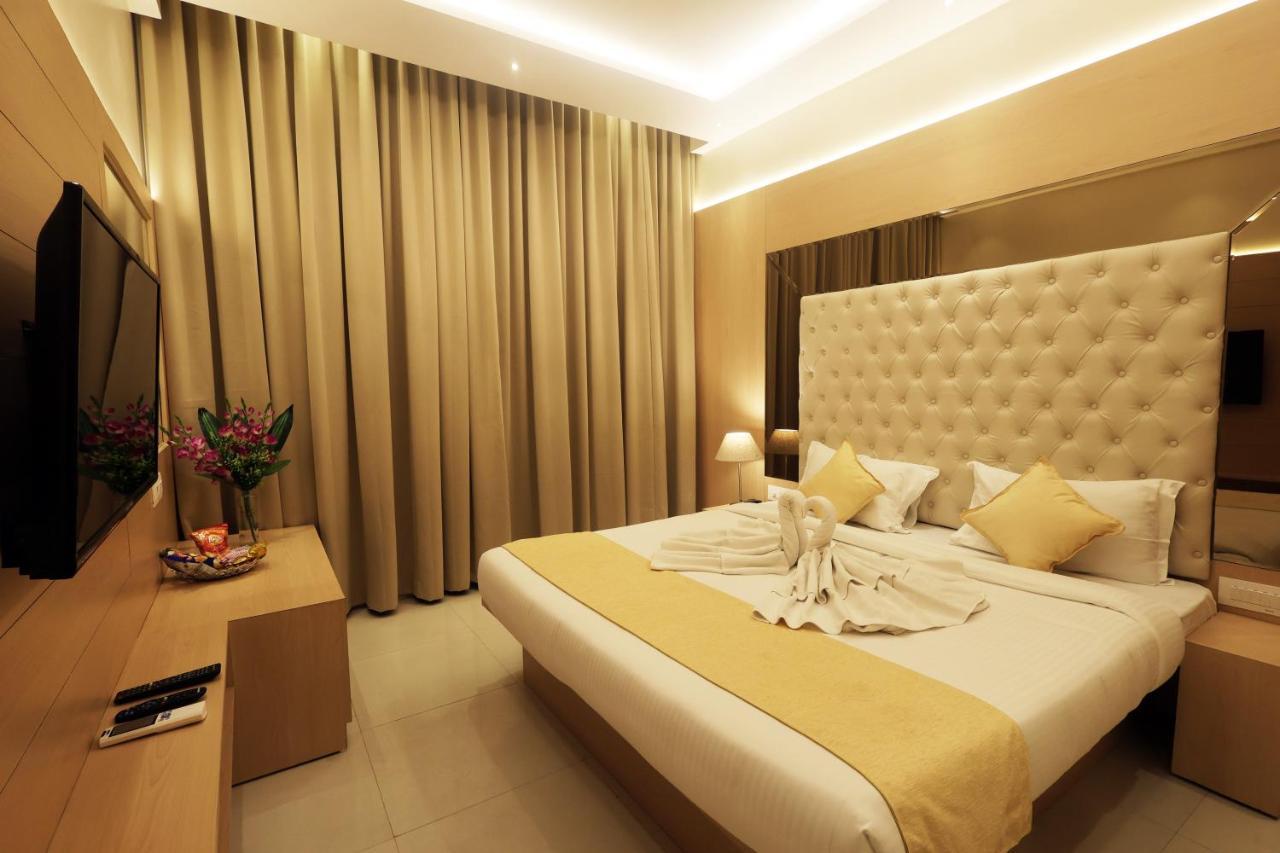 Grand Regency Rajajinagar, Iskcon Temple - Wtc Hotell Bangalore Exteriör bild