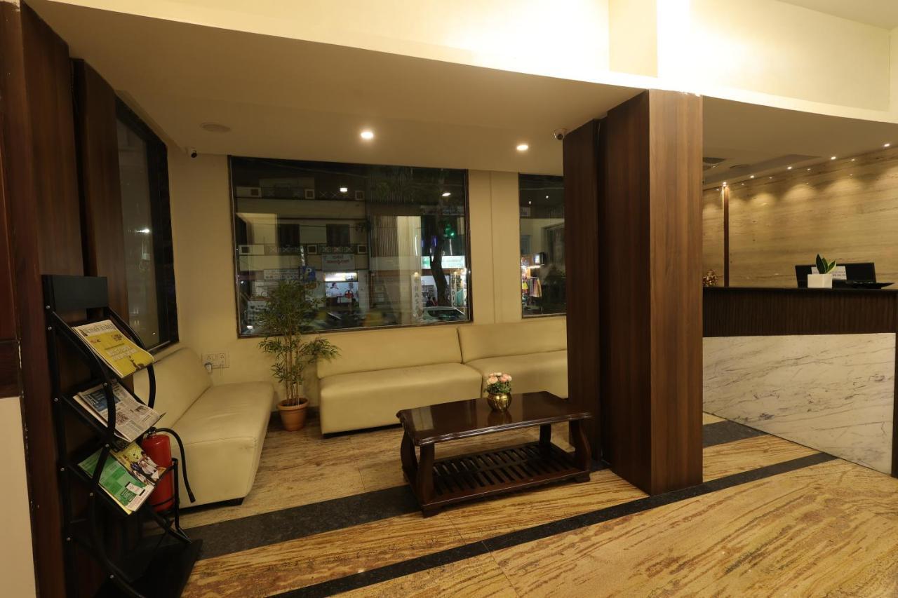 Grand Regency Rajajinagar, Iskcon Temple - Wtc Hotell Bangalore Exteriör bild
